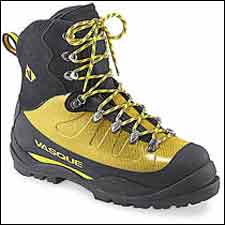 Mountaineering boots shop near me