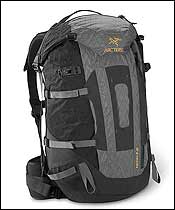 Large volume clearance daypack