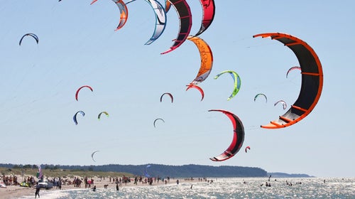 kiteboarding how to starter kit kites beaches