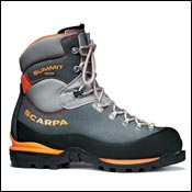 Is it a bad idea to trek in plastic mountaineering boots?