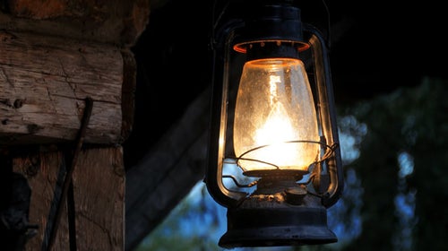 https://cdn.outsideonline.com/wp-content/uploads/migrated-images_parent/migrated-images_74/camping-lanterns-main_fe.jpg?crop=25:14&width=500&enable=upscale