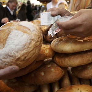 OutsideOnline euro cash currency