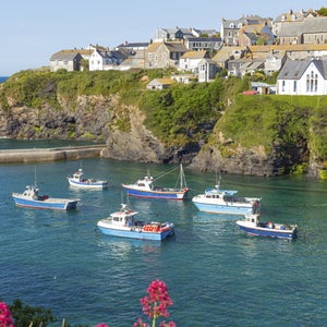 The Cornwall peninsula is bordered to the north and west by the Celtic Sea, and to the south by the English Channel.