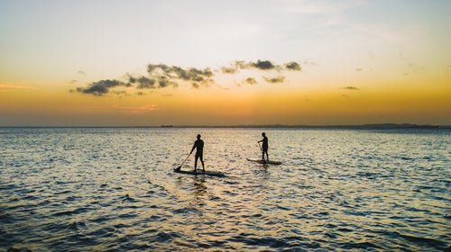SUP stand-up paddle stand-up paddleboard stand-up paddleboarding ashley biggers travel agent outside magazine outside online escapes netherlands SUP 11-City Tour Anne-Marie Reichman dutch Sloten Workum Franeker Dokkum