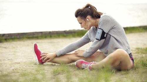 stretching posture alignment spinal column turtle head backjoy sitsmart erin beresini outerside outside online outside magazine fitness foam roller myofascial massage body work