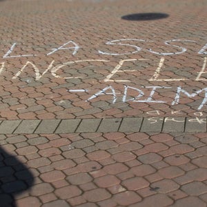 News Outside Online School Cancelled