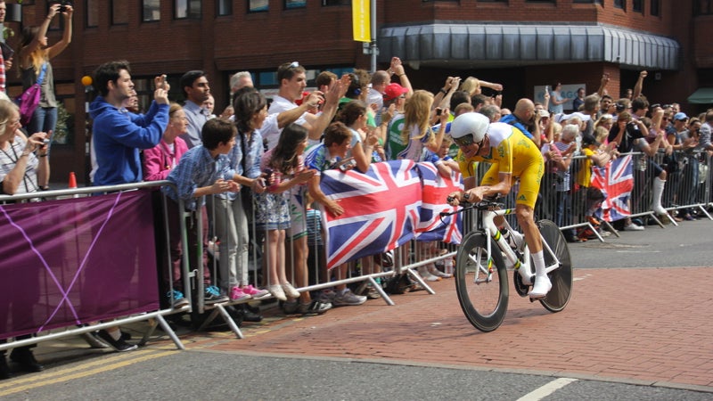 Pro cyclist Michael Rogers competes in the 2012 Olympic men's time trial.