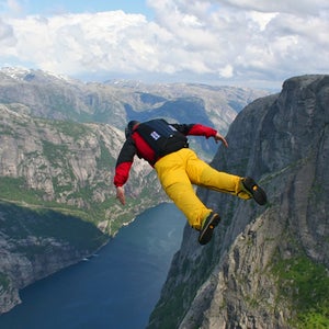 People who engage in risky behavior might have poor self-control.