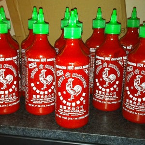 Sriracha OutsideOnline Huy Yong Foods Chili Sauce