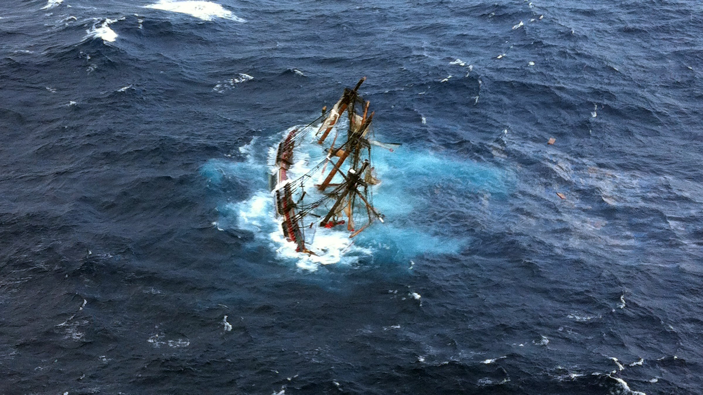 ship vessel sailboat rescue submerge sunk sank Atlantic Ocean USCG U.S. Coast Guard Coast Guard Air Station Elizabe NC N.C. North Carolina Hatteras save Hurricane Sandy