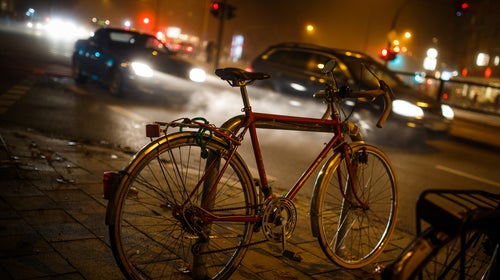 Bike CC BY SA City Creative Commons Cycling Dark Dunkel EOS 6D Eimsbüttel Fahrrad Fahrradfahren Fog Hamburg Nacht Nebel Night Sigma 35mm F1.4 DG HSM Stadt Straße Street Traffic Verkehr