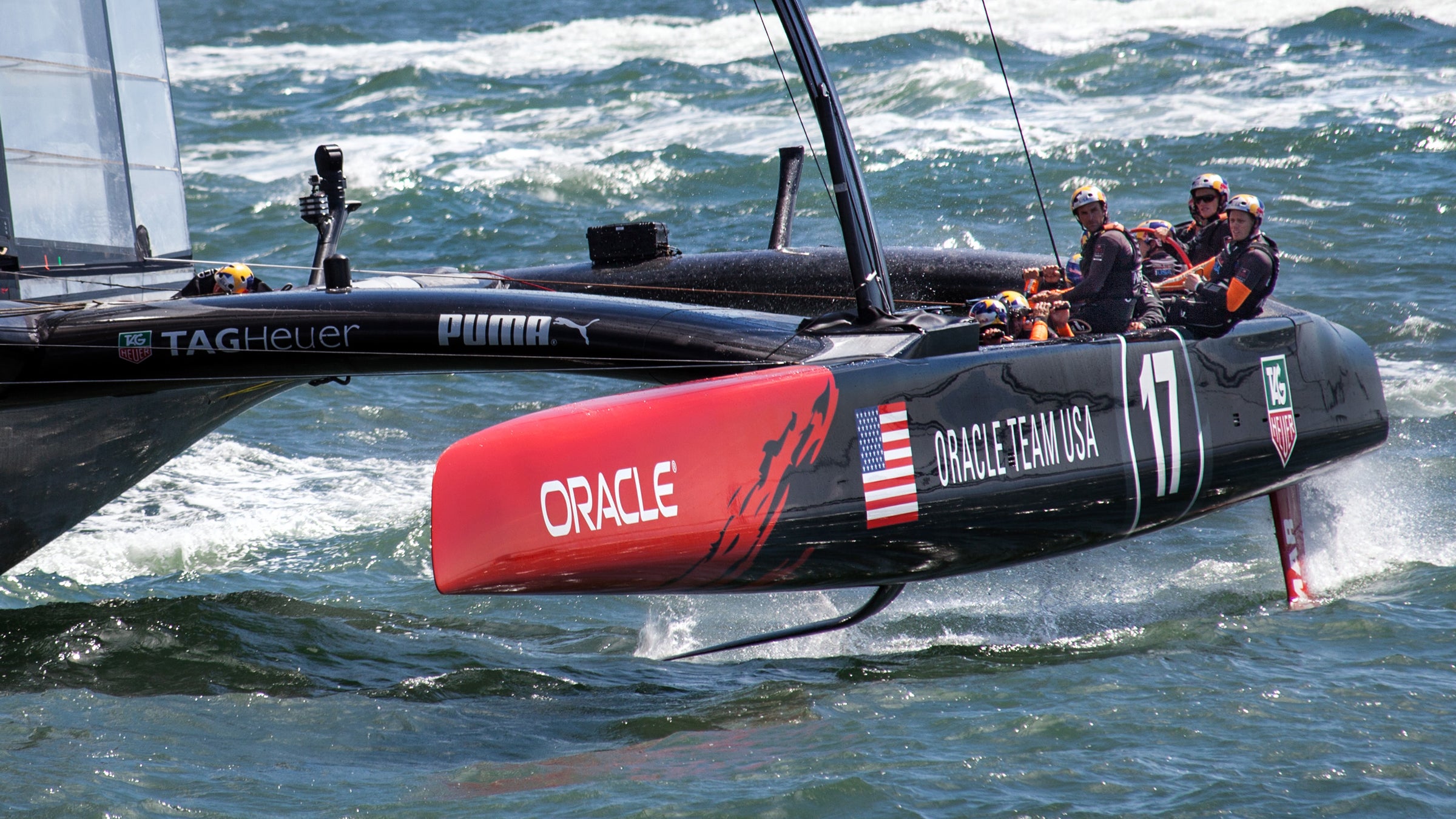 ORACLE TEAM USA Golden Gate Yacht Club America's Cup San Francisco San Francisco Bay GGYC the defender AC72 wing-sailed catamaran 26.2 meters America's Cup 72 class sail boat hydrofoil