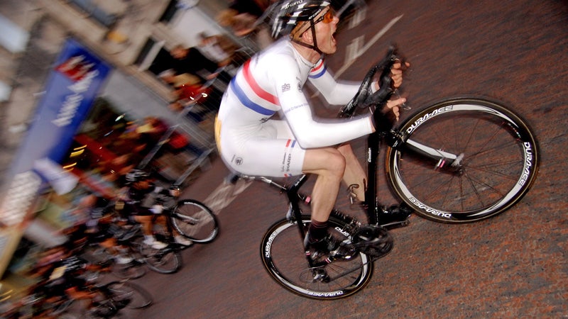 one minute sprint gretchen reynolds mcmaster university outside outside magazine outside online news from the field hannah weinberger bike sprint stationary bike v02 max oxygen uptake