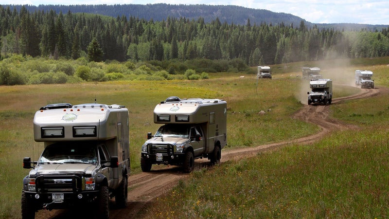 OutsideOnline shelter EarthRoamer XV-LT Lamborghini off-road campers car camping Ritz-Carlton $280 000 vehicle RV truck hotel merged chassis heavy-duty luxury stainless-steel solar-panel array heating air condition king-size bed line ride trucks road dirt
