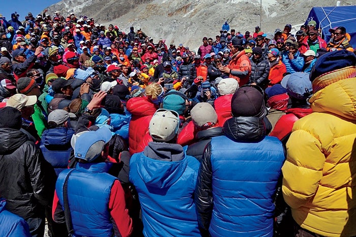 black year, grayson schaffer, sherpas, avalanche, mount everest, nepal, tragedy, mountaineering, adrian ballinger, base camp talks, alpenglow expeditions