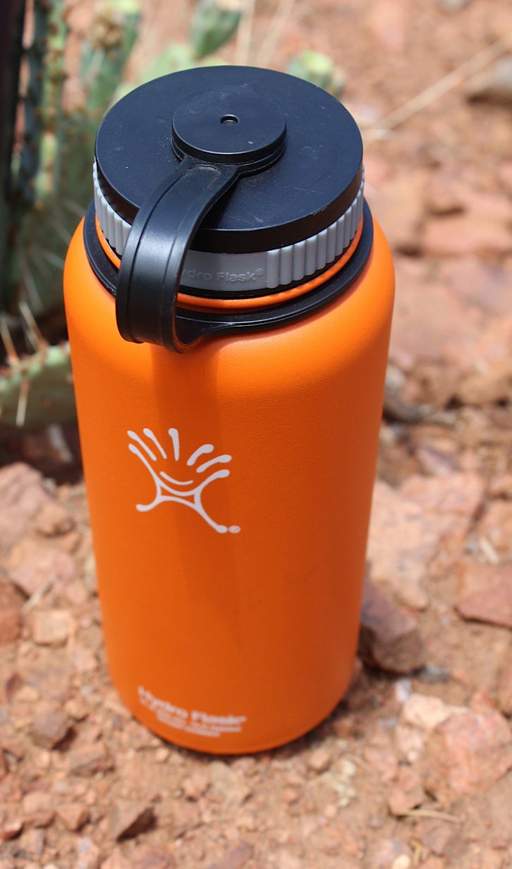 Hannah Weinberger outdoors outside magazine outside online water bottle sports bottle stainless steel water bottle test water bottle review stainless-steel Hydro Flask Insulated Bottle 32oz. 32-ounce double-walled vacuum-insulated Wide Mouth Straw Lid Hydro Flip Lid