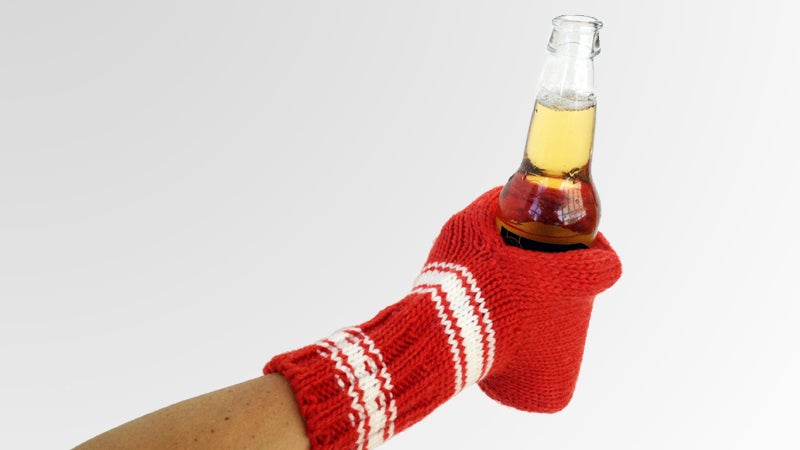 outside outside magazine outside online eat & drink apres ski ac shilton Suzy Kuzy Beer Mitt beer mittens beer gloves