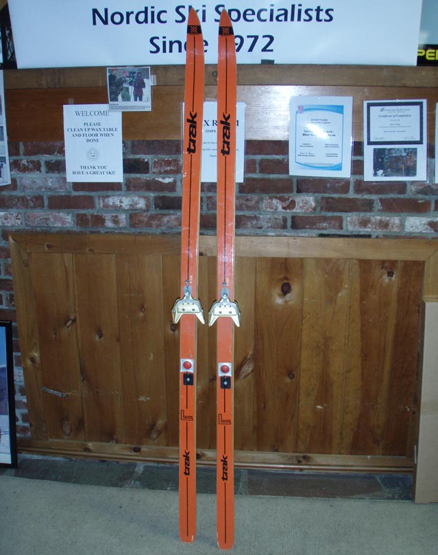 Early alpine skis