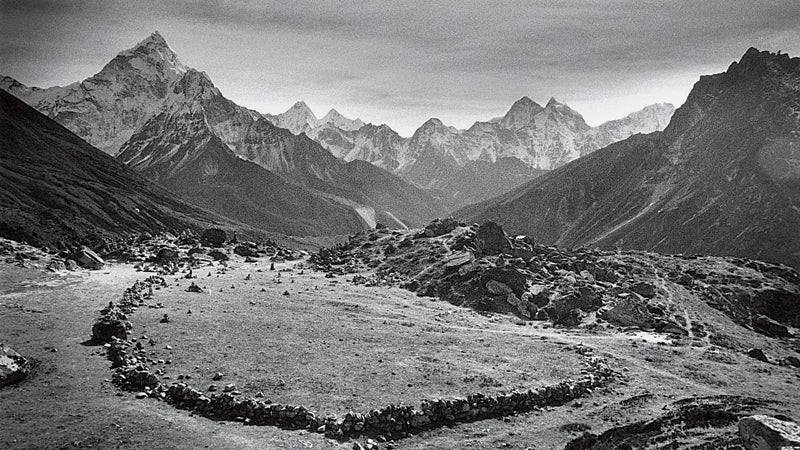 Near Everest monuments to Scott Fischer and