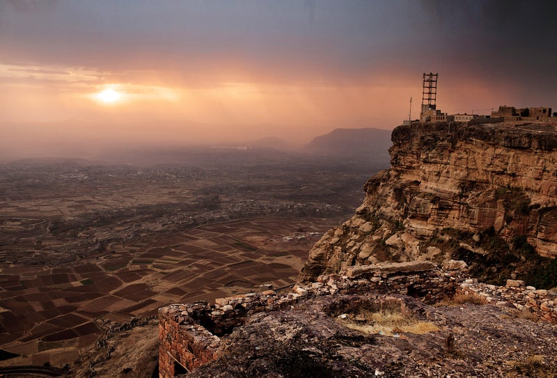 Yemen market mountains trekking rural valley view tourism