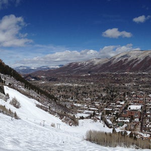 aspen mountain avalanche skiing