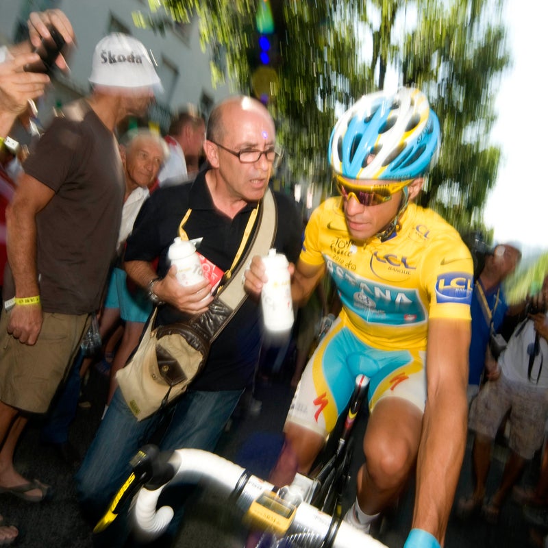 alberto contador andy schleck tour de france cycling