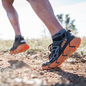 hoka one one shoes running