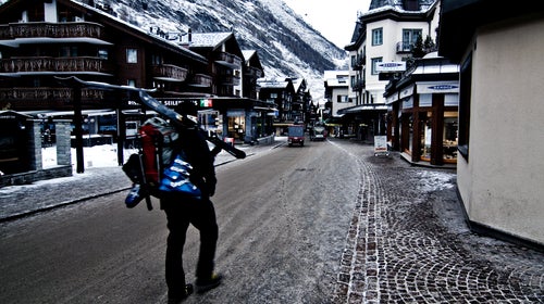 skiing travel