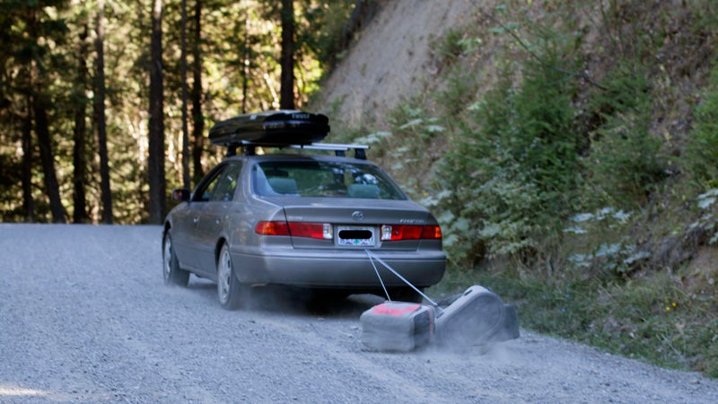 https://cdn.outsideonline.com/wp-content/uploads/migrated-images_parent/migrated-images_99/dragging-the-hopper-behind-the-car_fe.jpg?width=800